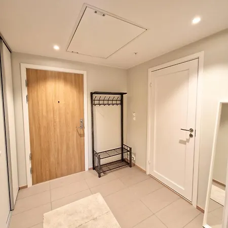 Appartamento New And Central In *